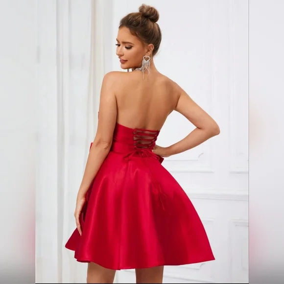 Shein Belle [S] Well-Fitted Wedding Dress - Picture 2 of 9